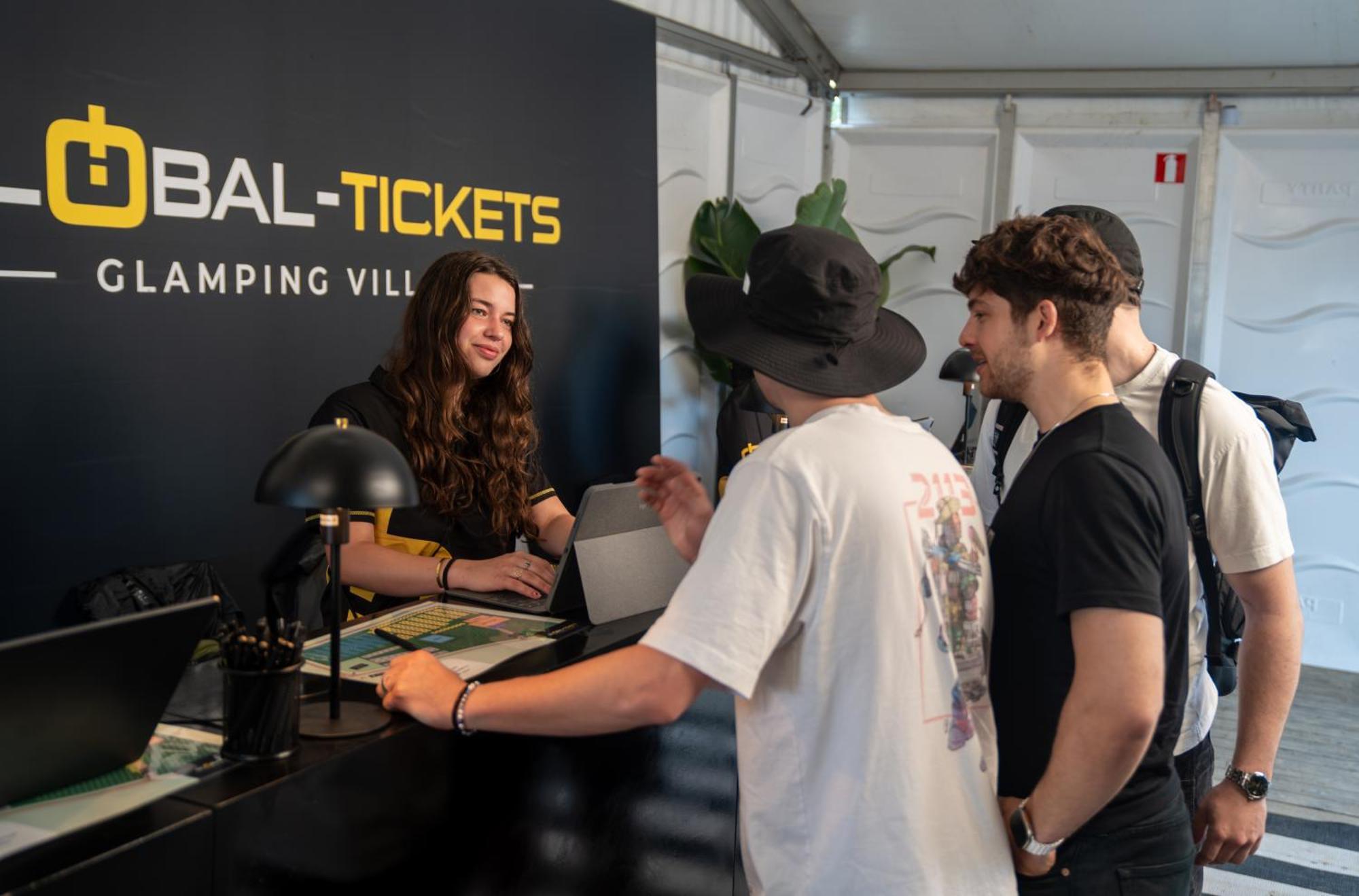 Global-Tickets Village Spa-Francorchamps Exterior foto